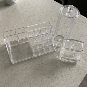 Acrylic Toiletry Set